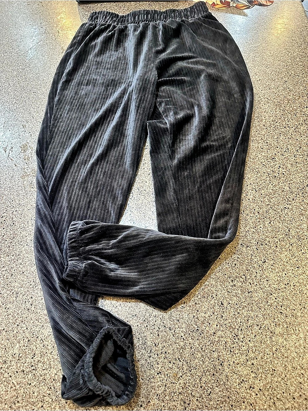No boundaries pants